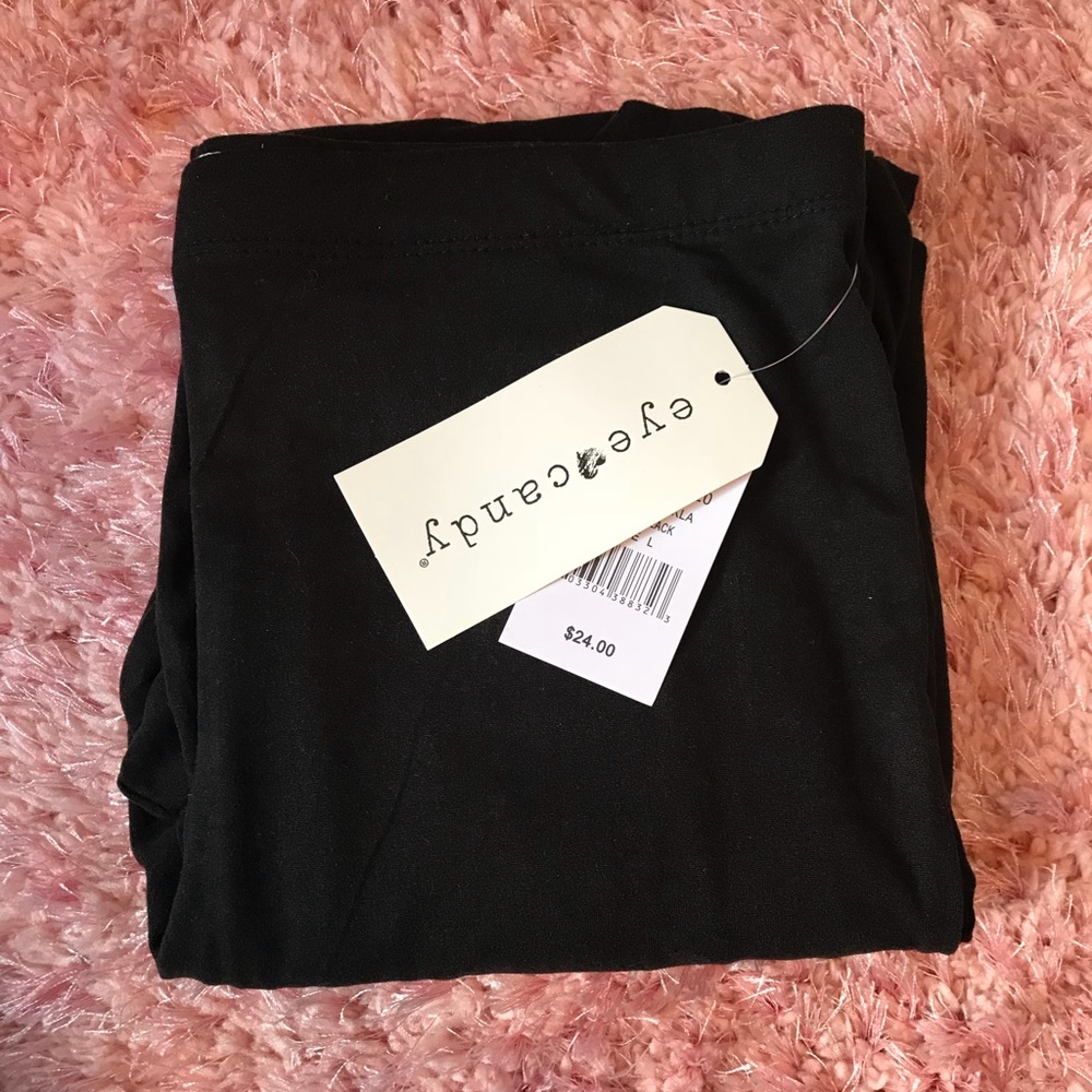 🌸OFFERS?🌸 Black Lace-up Leggings